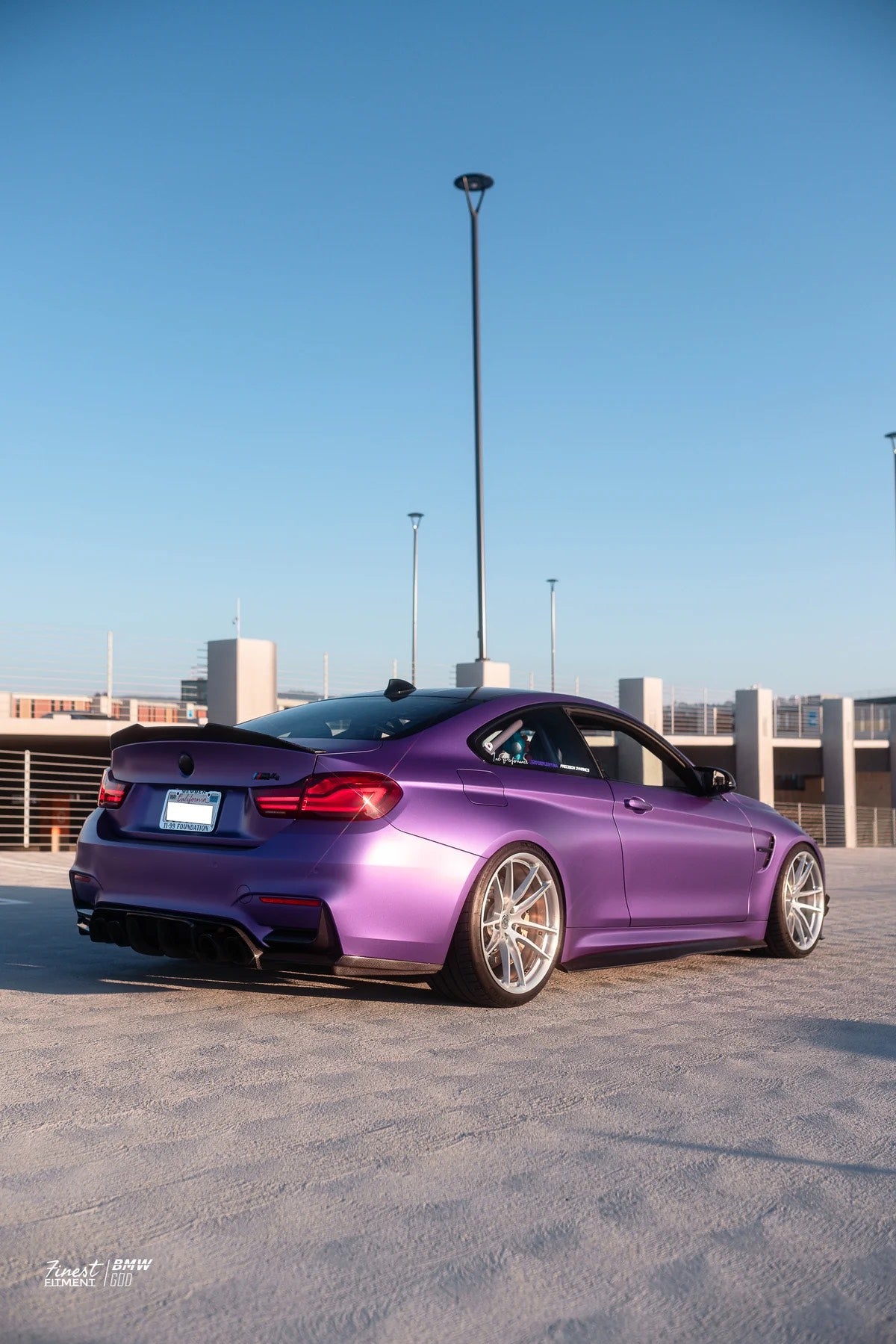 BMW   F8X   M3/M4   V   Style   Carbon   Fiber   Diffuser